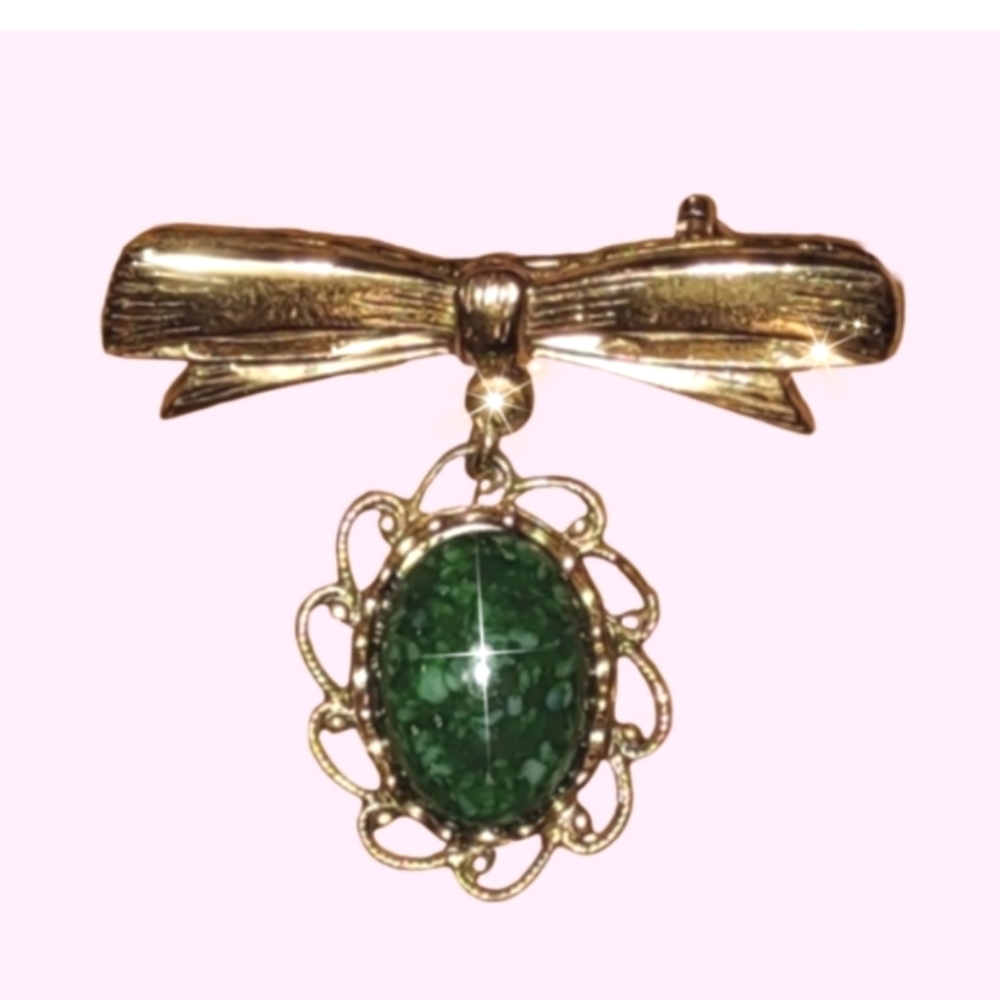 Antique Gold Bow Brooch w/ Dangling Jade Green